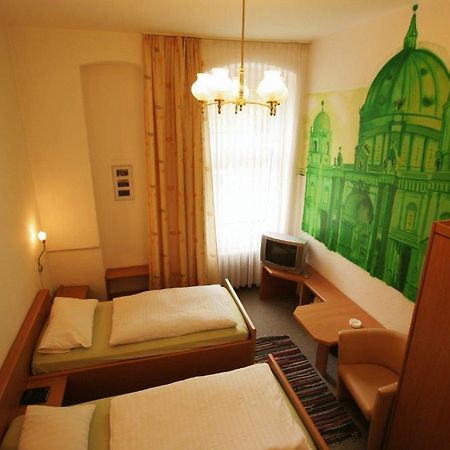 Hotel - Pension Am Schloss Bellevue Berlin Rum bild